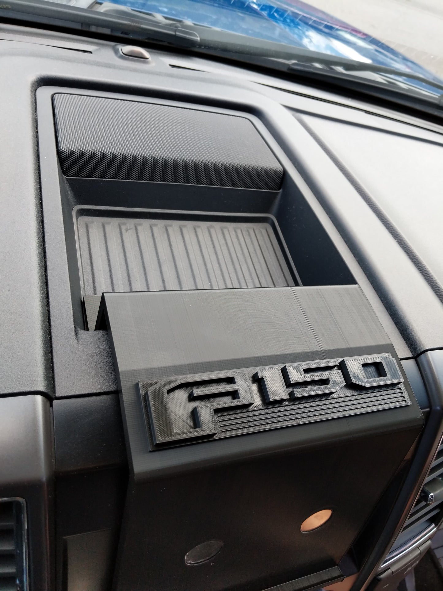 2018+ Ford Expedition Tablet Mount